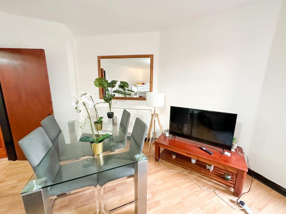 210 Coldharbour Lane Apartment Лондон Екстериор снимка
